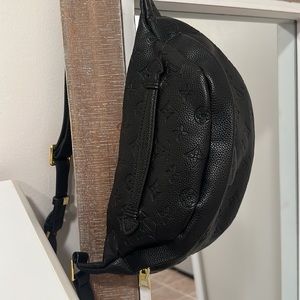 Black belt bag